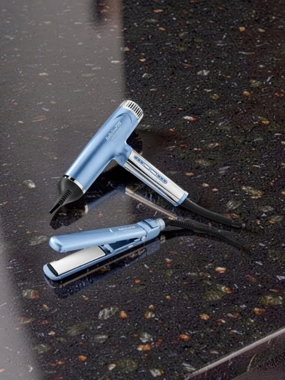 BabylisPro Nano Titanium Light Ionic Dryer & 1